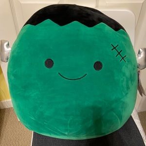 Frankie squishmallow